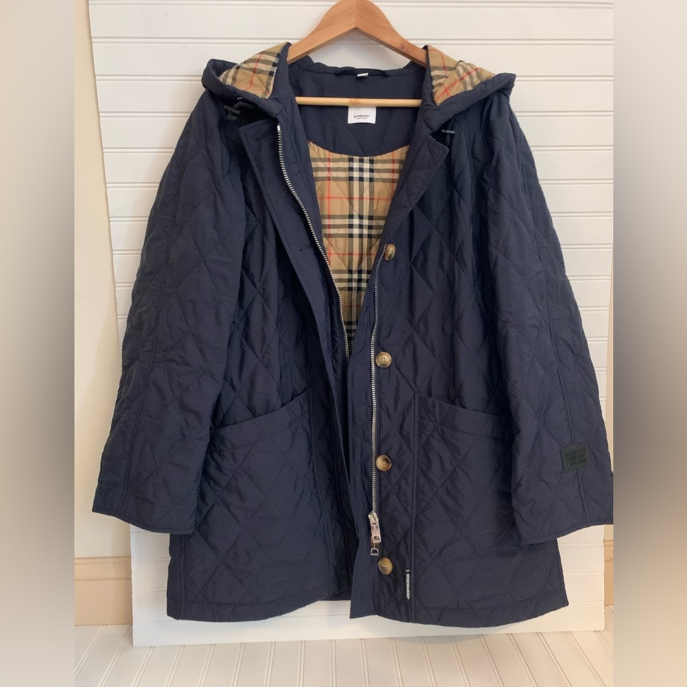 Burberry NAVY diamond quilted women’s jacket with hood size XL